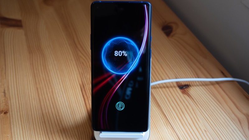 oneplus 9 pro comes with ____ w wireless charging
